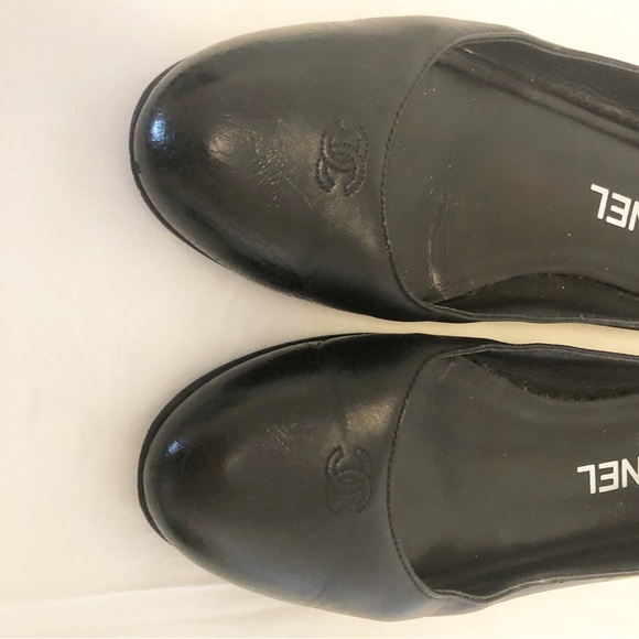 Authentic Chanel black flats size 35.5 or 5 1/2 to 6 - Picture 5 of 7